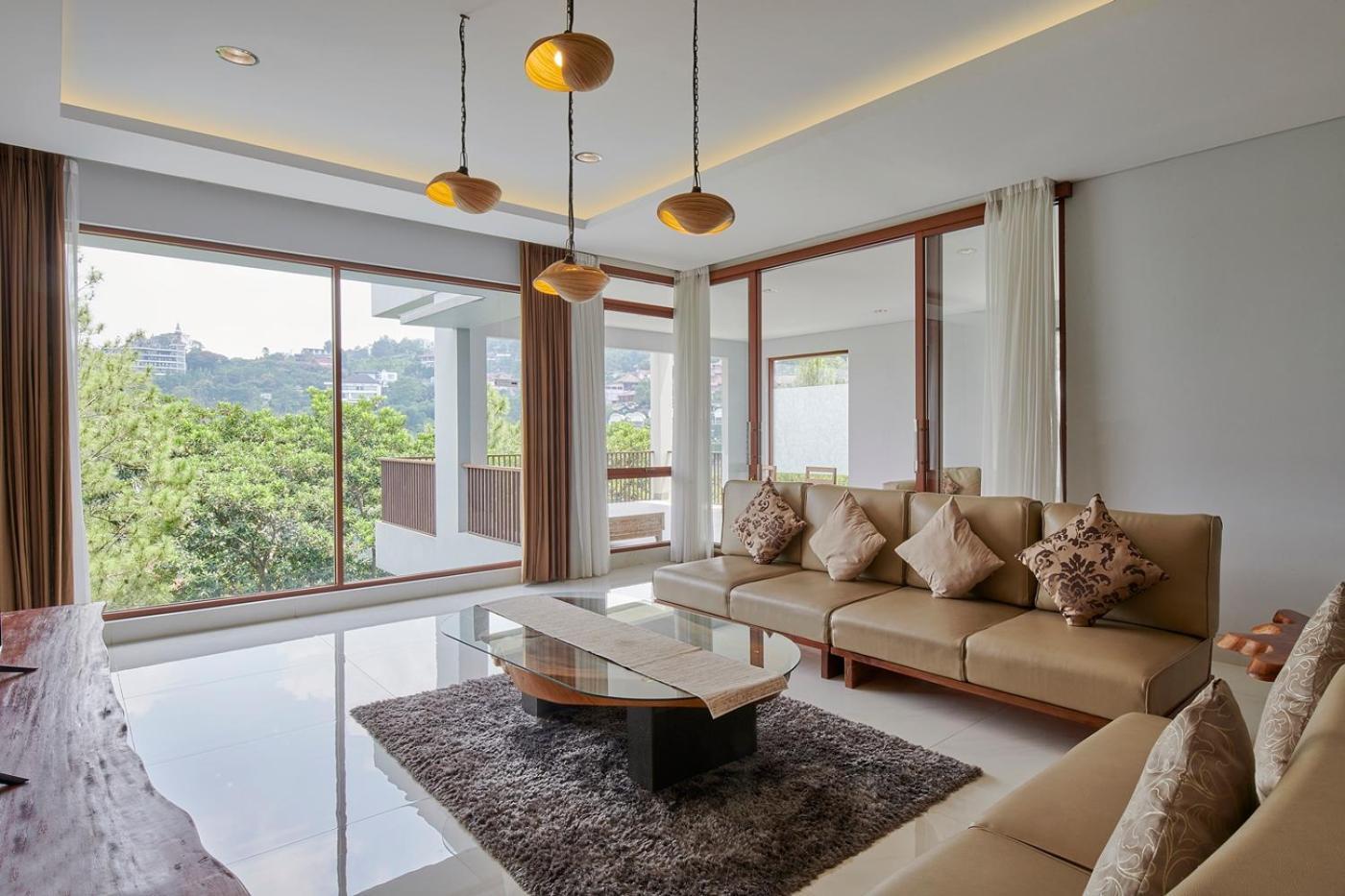 Asmaya Hill View Villa 7 Bedrooms With A Private Swimming Pool Bandung Exterior photo